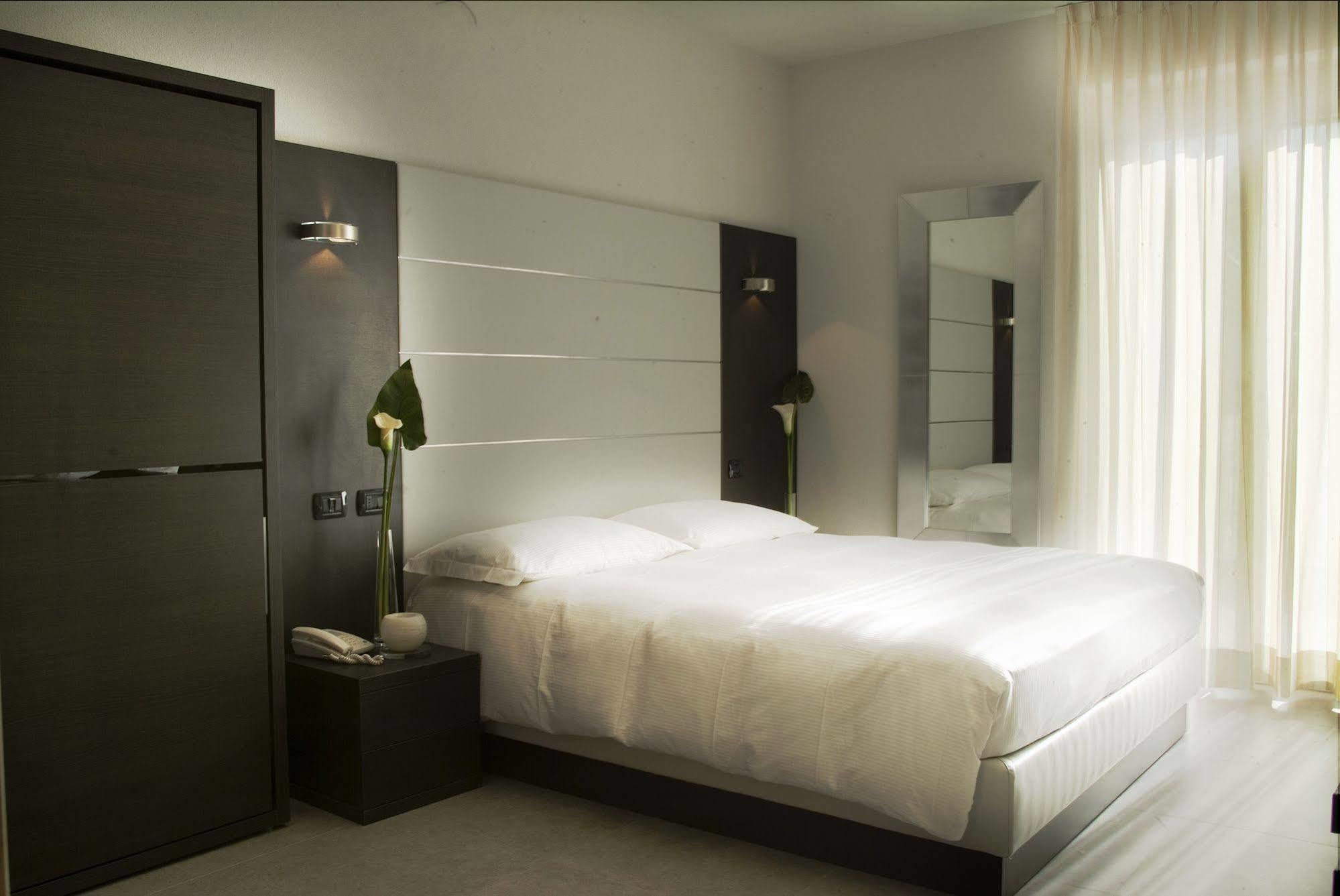 Hotel San Lorenzo Chiavenna Eksteriør bilde