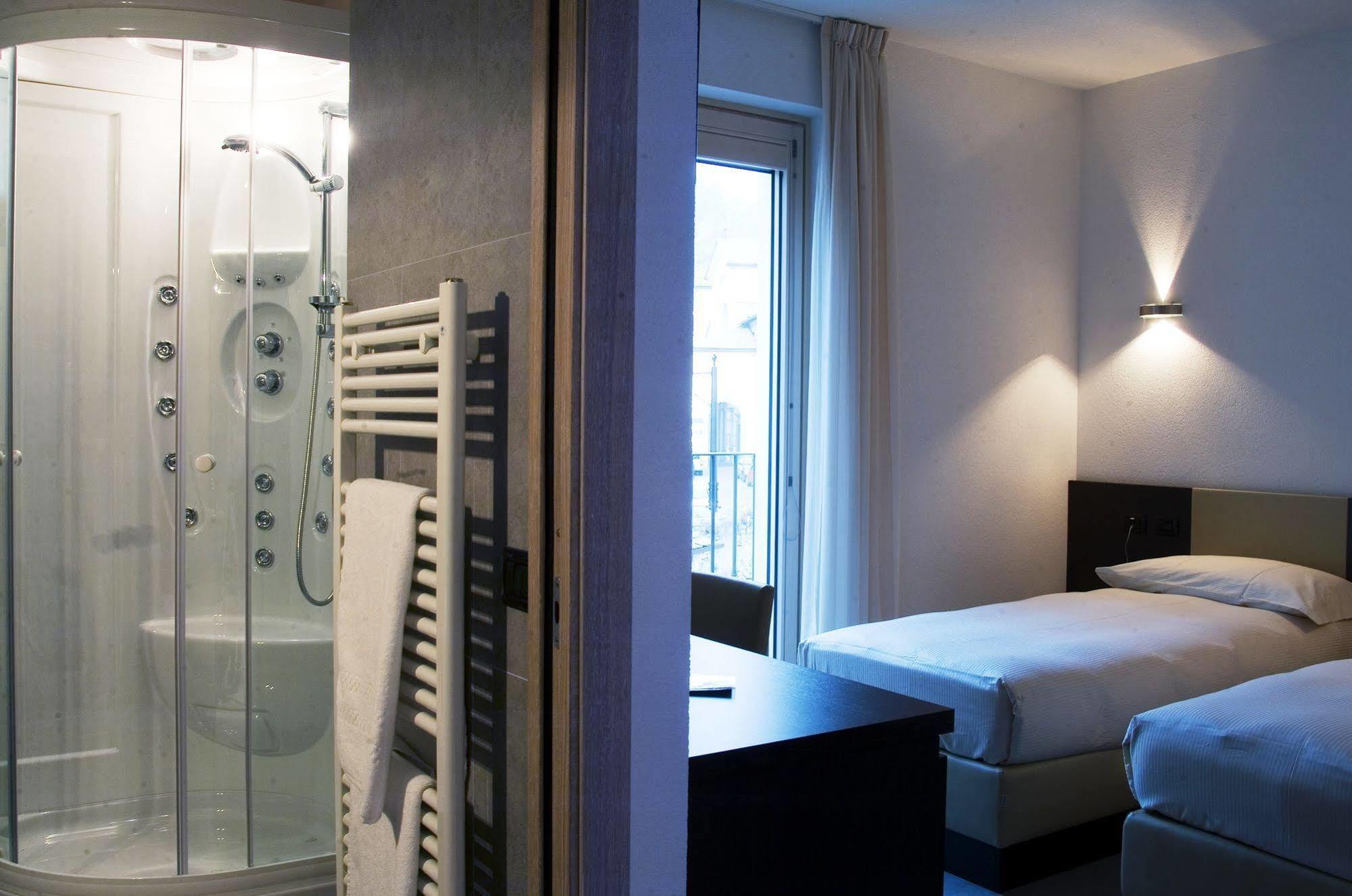 Hotel San Lorenzo Chiavenna Eksteriør bilde
